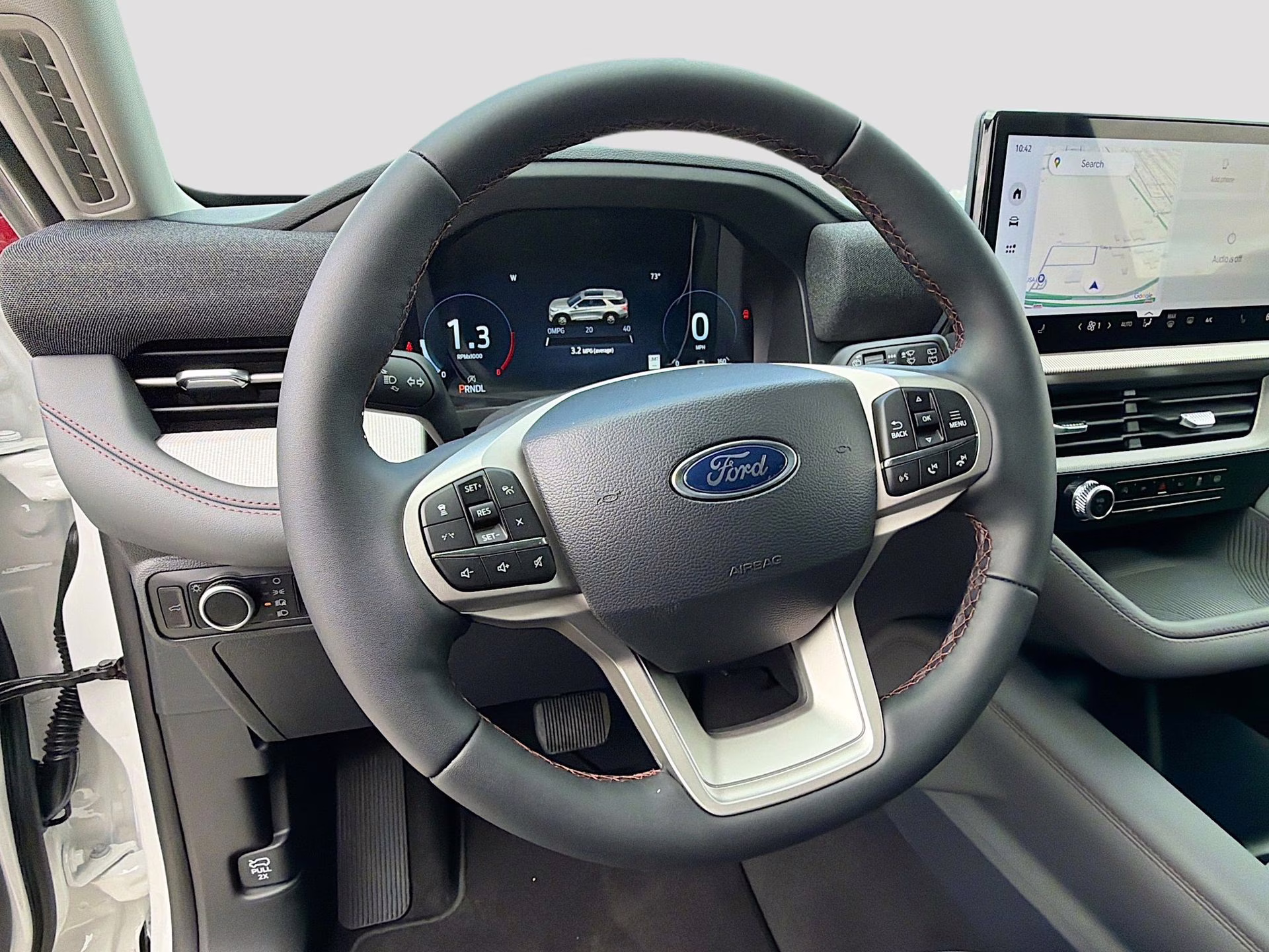 2026 Star White Metallic Tri-Coat Ford Explorer Active RWD SUV