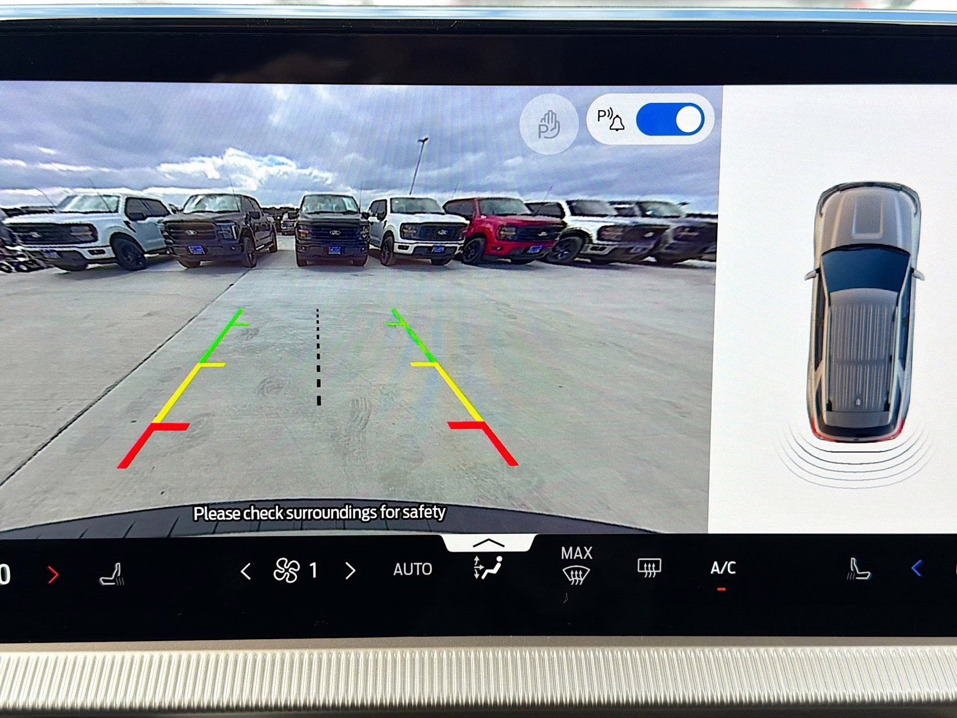 2026 Star White Metallic Tri-Coat Ford Explorer Active RWD SUV