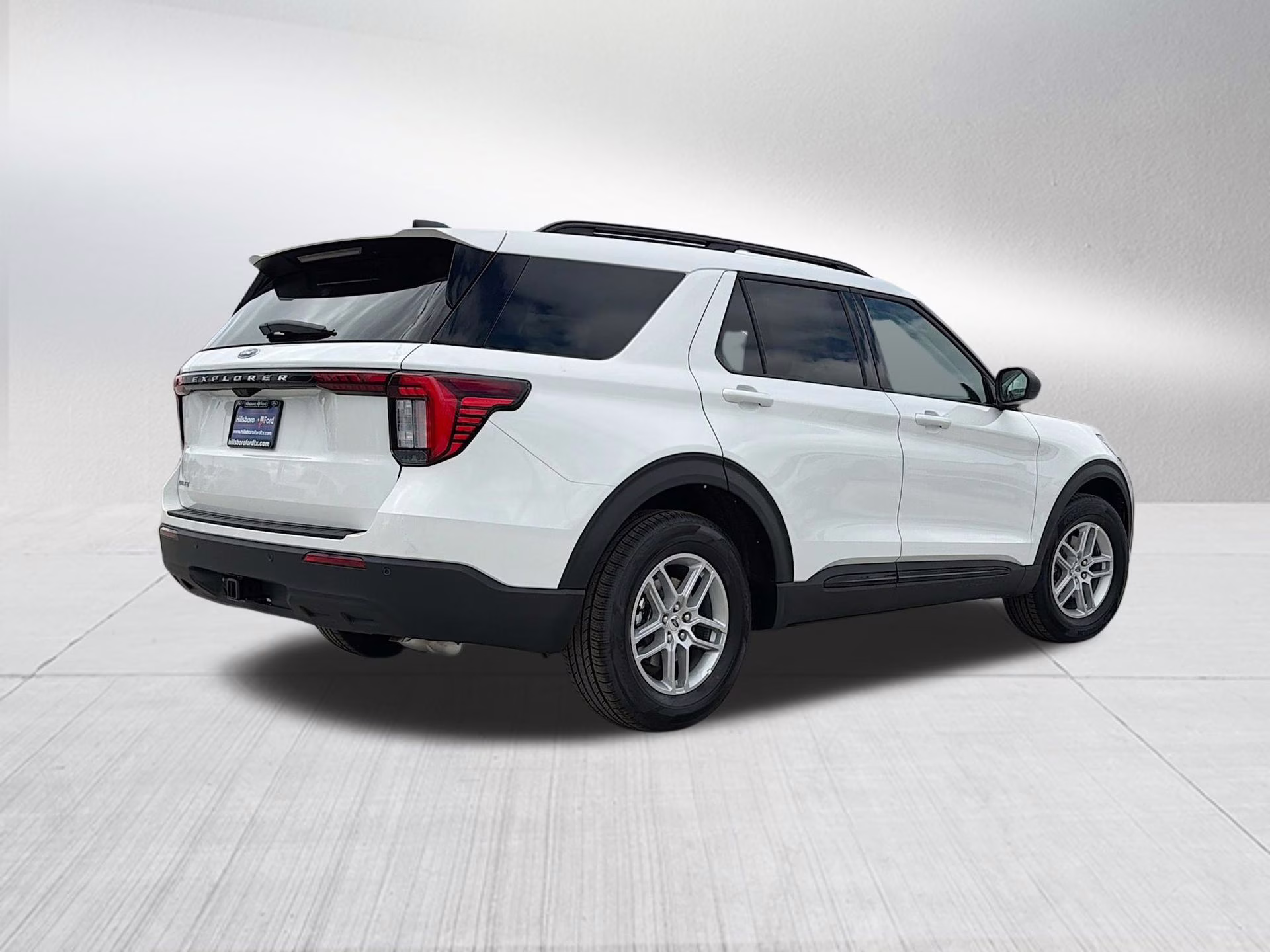 2026 Star White Metallic Tri-Coat Ford Explorer Active RWD SUV