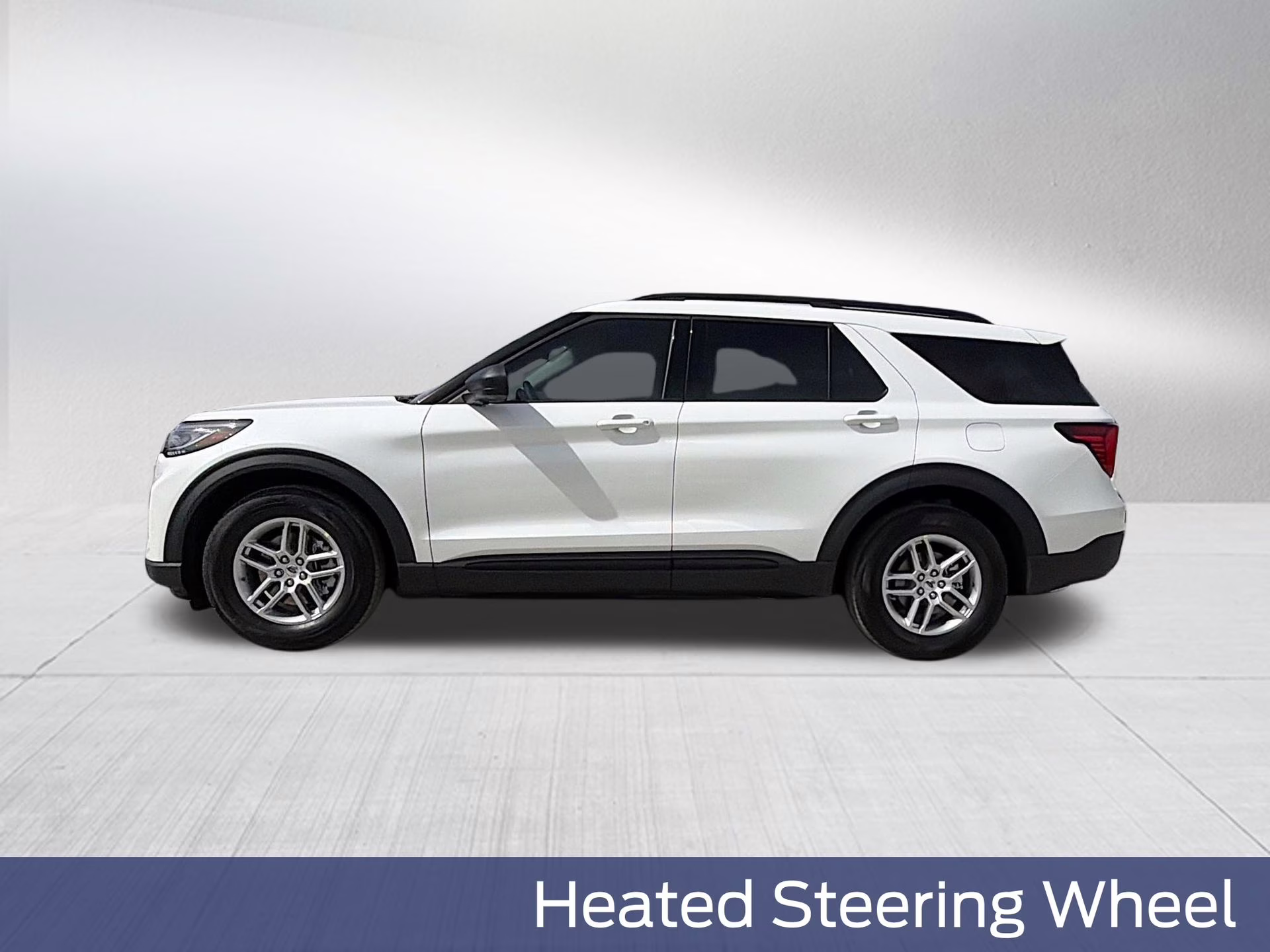 2026 Star White Metallic Tri-Coat Ford Explorer Active RWD SUV