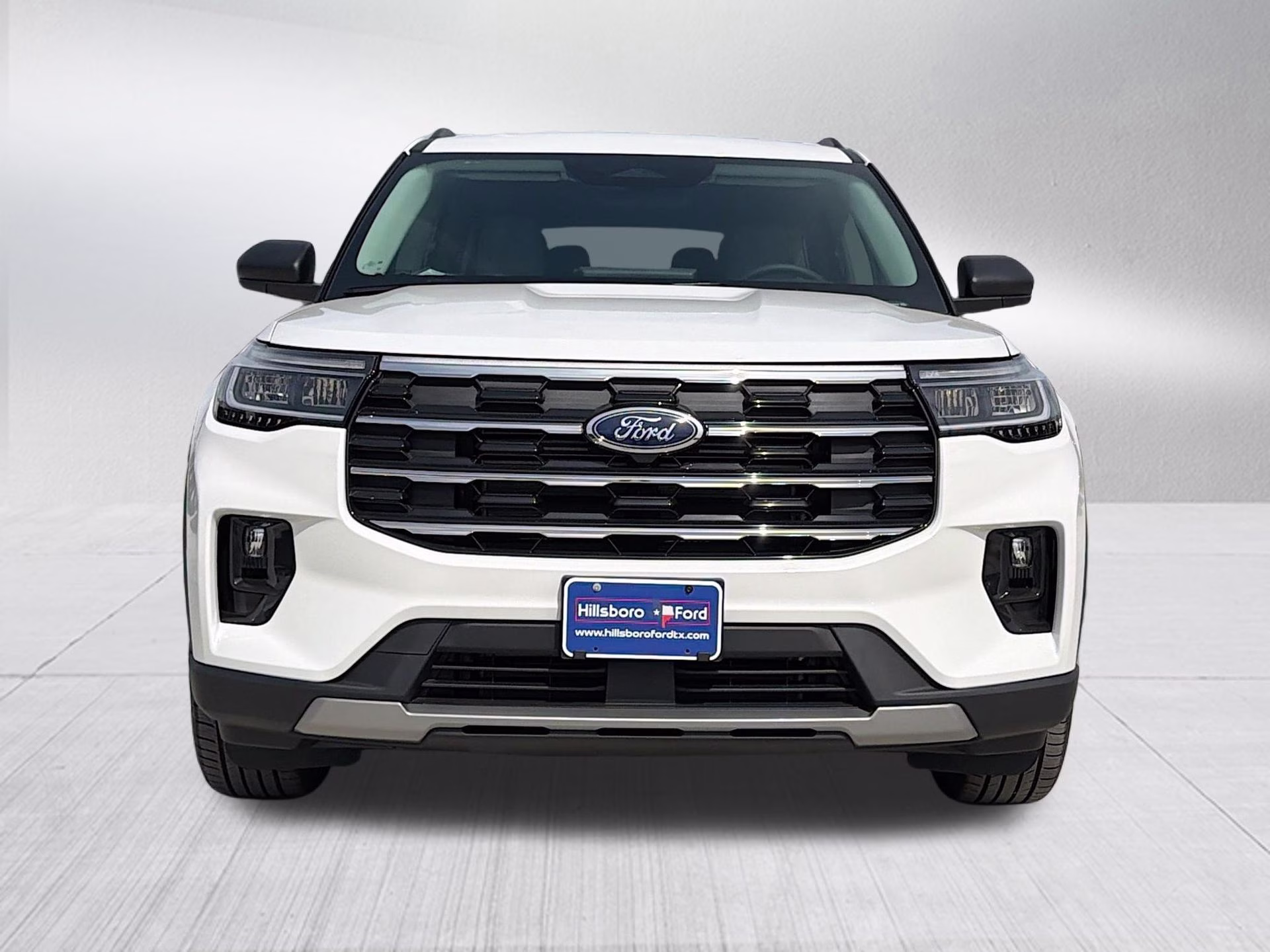 2026 Star White Metallic Tri-Coat Ford Explorer Active RWD SUV