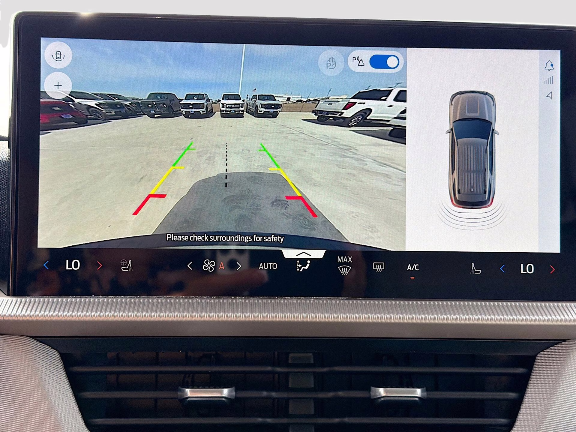 2026 Star White Metallic Tri-Coat Ford Explorer Active RWD SUV