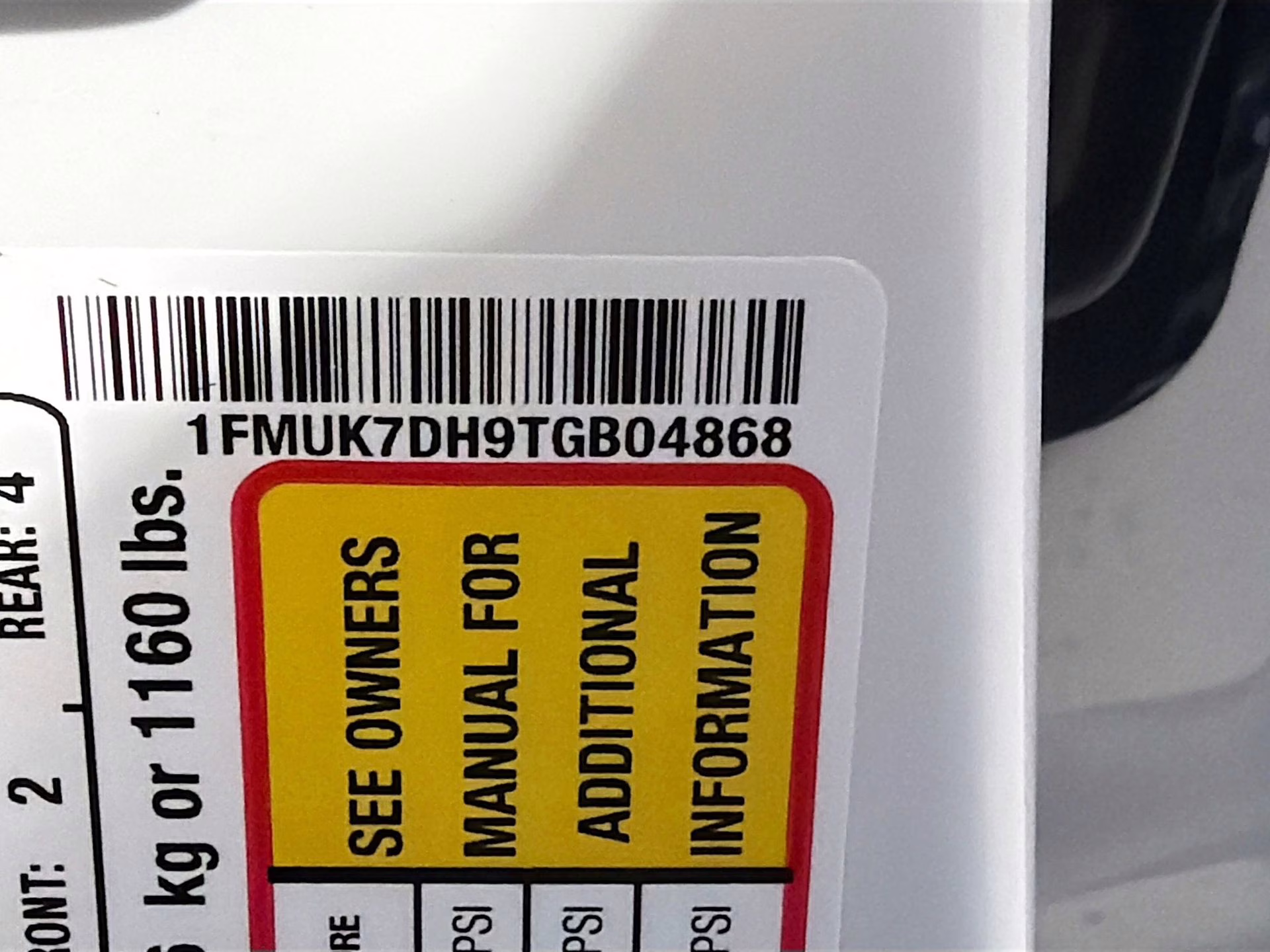 2026 Star White Metallic Tri-Coat Ford Explorer Active RWD SUV