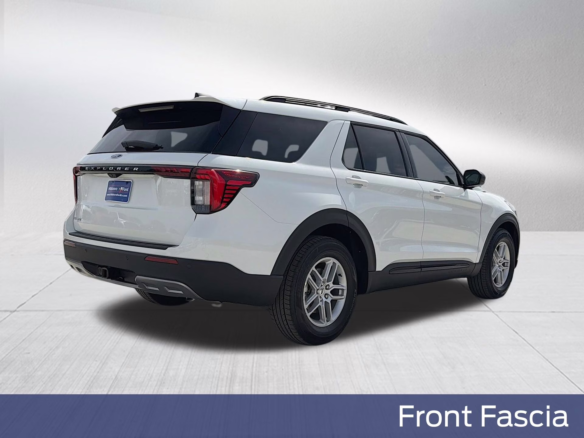 2026 Star White Metallic Tri-Coat Ford Explorer Active RWD SUV