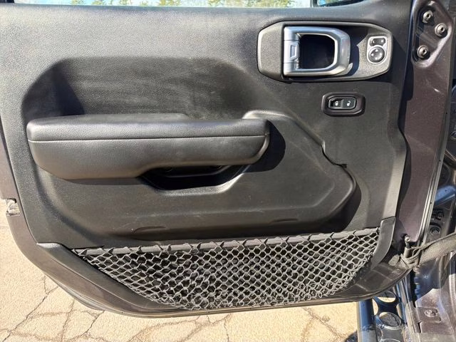 2018 Granite Crystal Metallic Clearcoat Jeep Wrangler Unlimited Rubicon 4X4 SUV