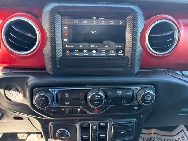 2018 Granite Crystal Metallic Clearcoat Jeep Wrangler Unlimited Rubicon 4X4 SUV