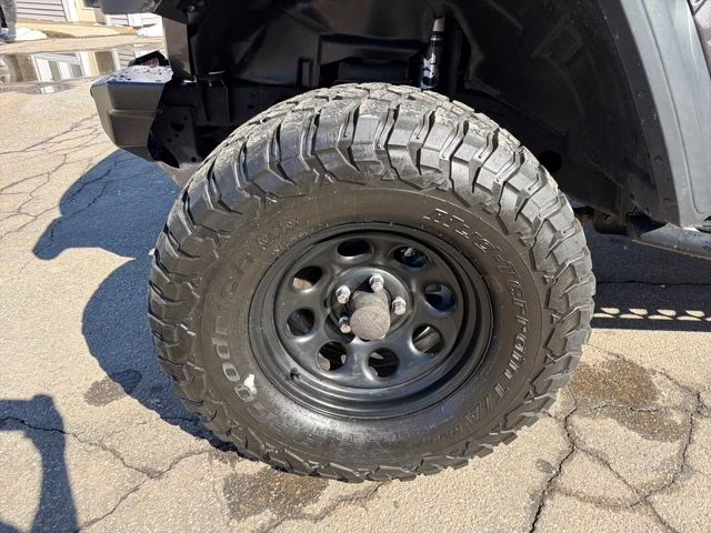 2018 Granite Crystal Metallic Clearcoat Jeep Wrangler Unlimited Rubicon 4X4 SUV