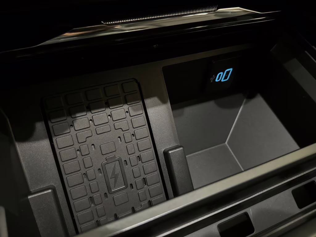 2026 White Metallic Ford Super Duty F-350 SRW Lariat 4X4 Truck