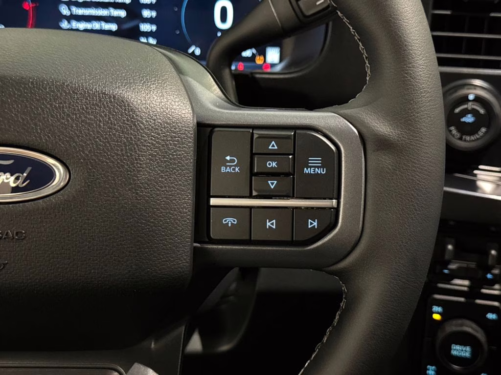 2026 White Metallic Ford Super Duty F-350 SRW Lariat 4X4 Truck