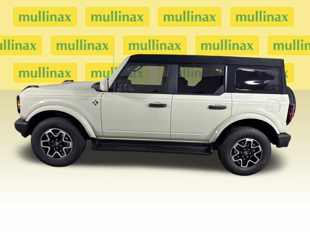 2026 Desert Sand Ford Bronco Outer Banks 4X4 SUV