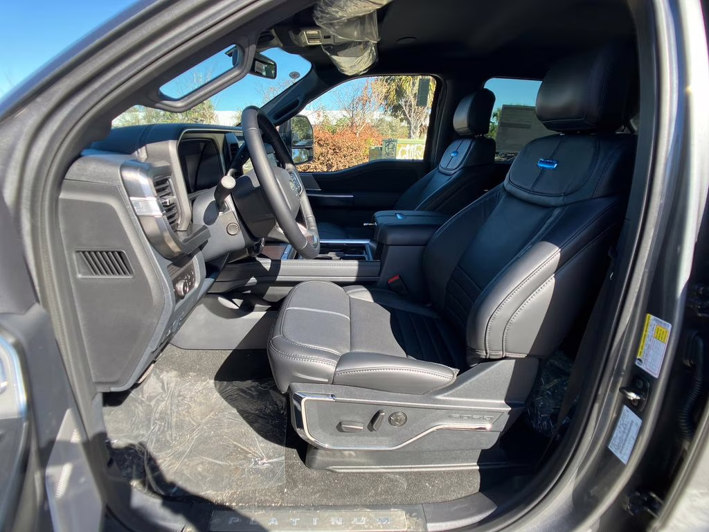 2026 Carbonized Gray Metallic Ford Super Duty F-350 SRW Platinum 4X4 Truck