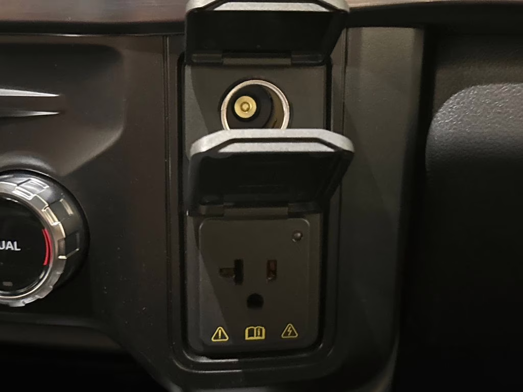 2026 White Metallic Ford Super Duty F-350 SRW Lariat 4X4 Truck