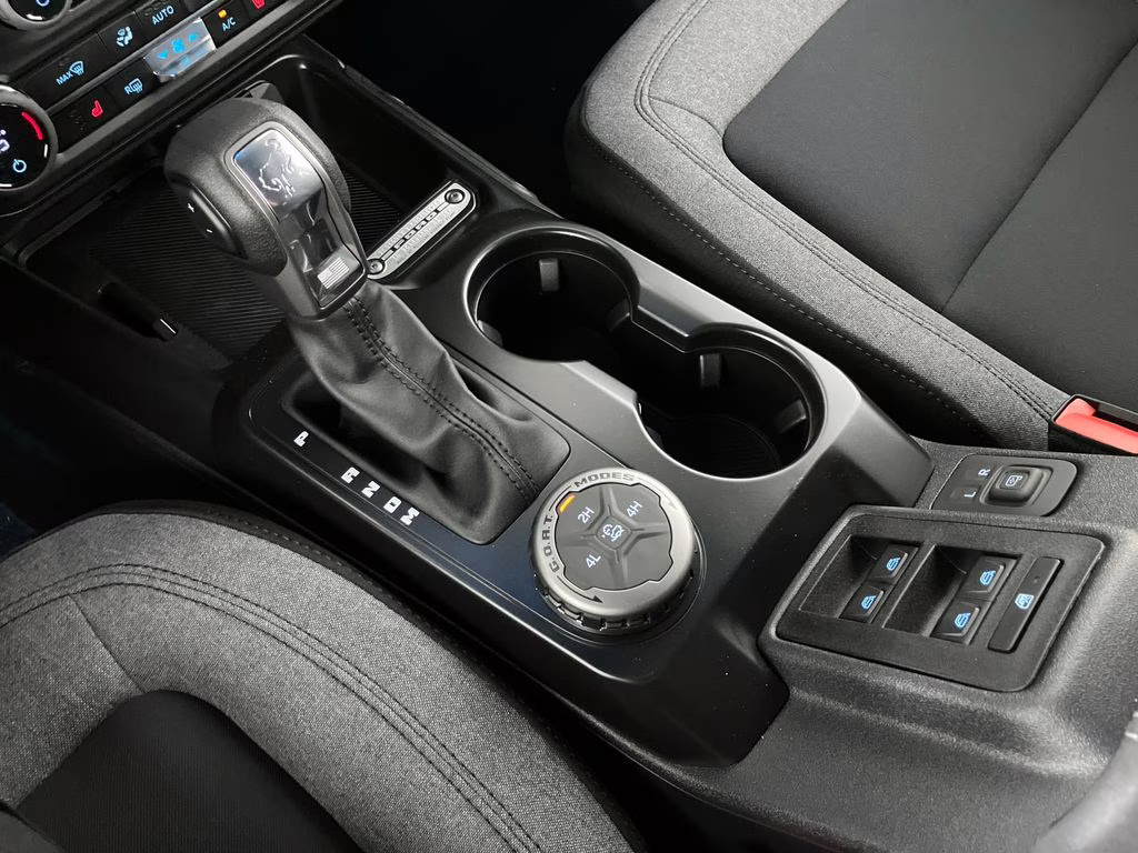 2026 Oxford White Ford Bronco Big Bend 4X4 SUV