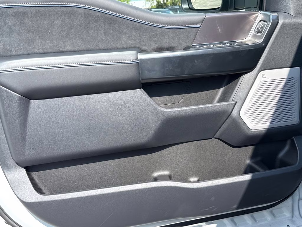 2026 Avalanche Ford Super Duty F-350 SRW Platinum 4X4 Truck