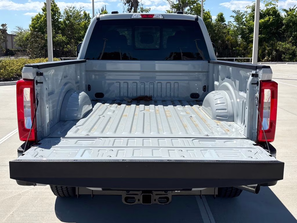 2026 Avalanche Ford Super Duty F-250 SRW XL 4X4 Truck
