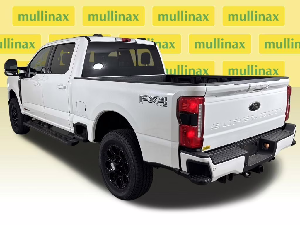 2026 White Metallic Ford Super Duty F-350 SRW Lariat 4X4 Truck