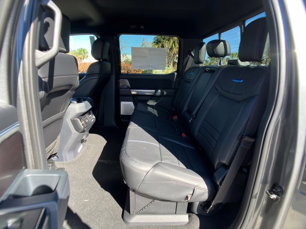 2026 Carbonized Gray Metallic Ford Super Duty F-350 SRW Platinum 4X4 Truck