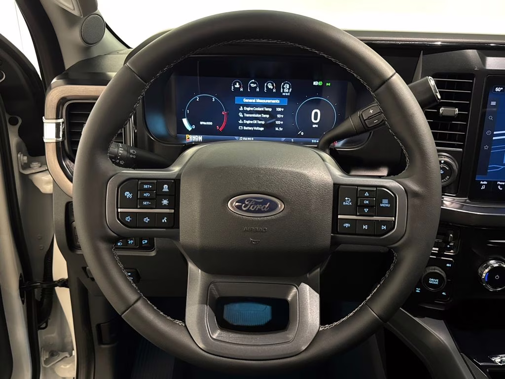 2026 White Metallic Ford Super Duty F-350 SRW Lariat 4X4 Truck