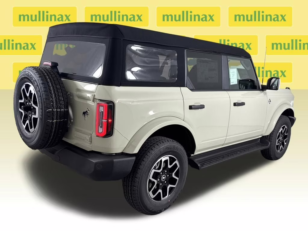 2026 Desert Sand Ford Bronco Outer Banks 4X4 SUV