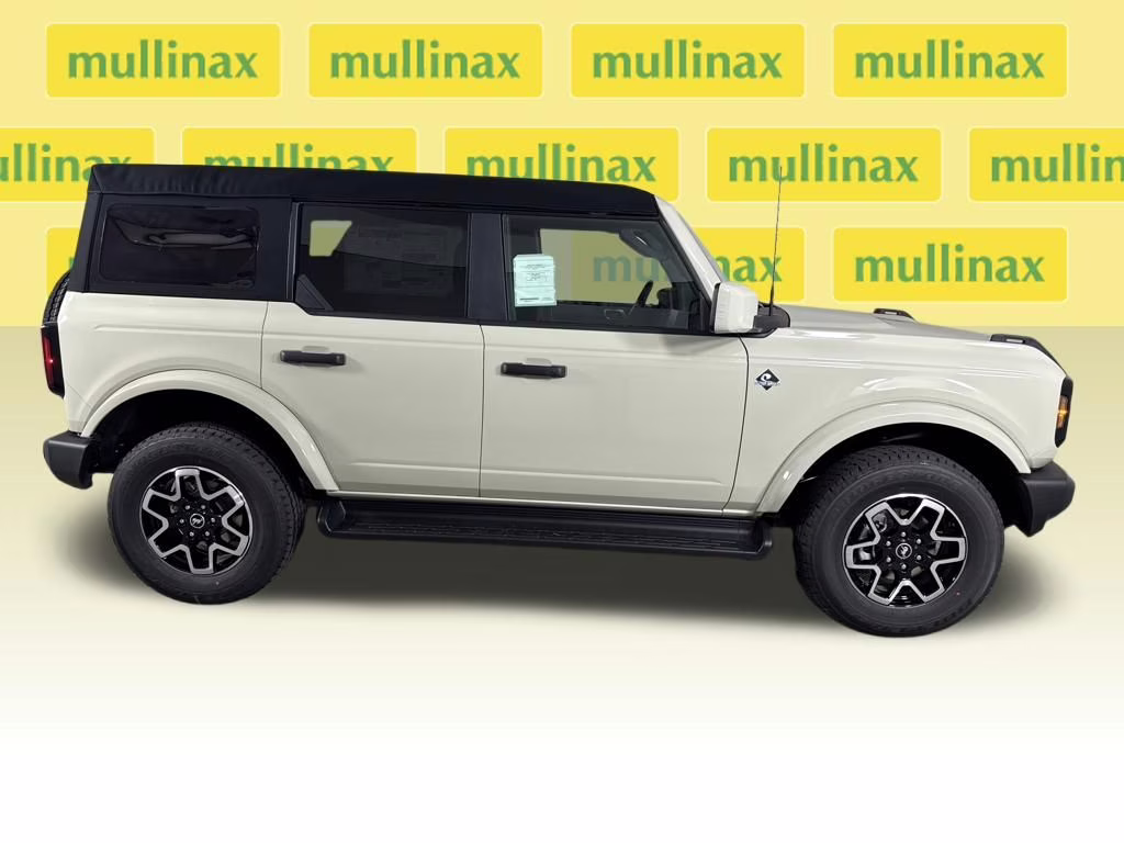 2026 Desert Sand Ford Bronco Outer Banks 4X4 SUV