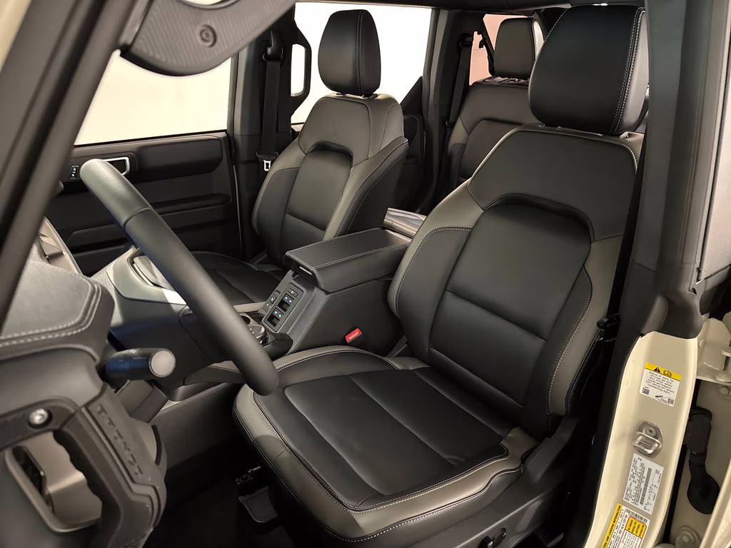 2026 Desert Sand Ford Bronco Outer Banks 4X4 SUV