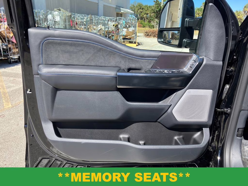 2026 Agate Black Metallic Ford Super Duty F-350 SRW Platinum 4X4 Truck