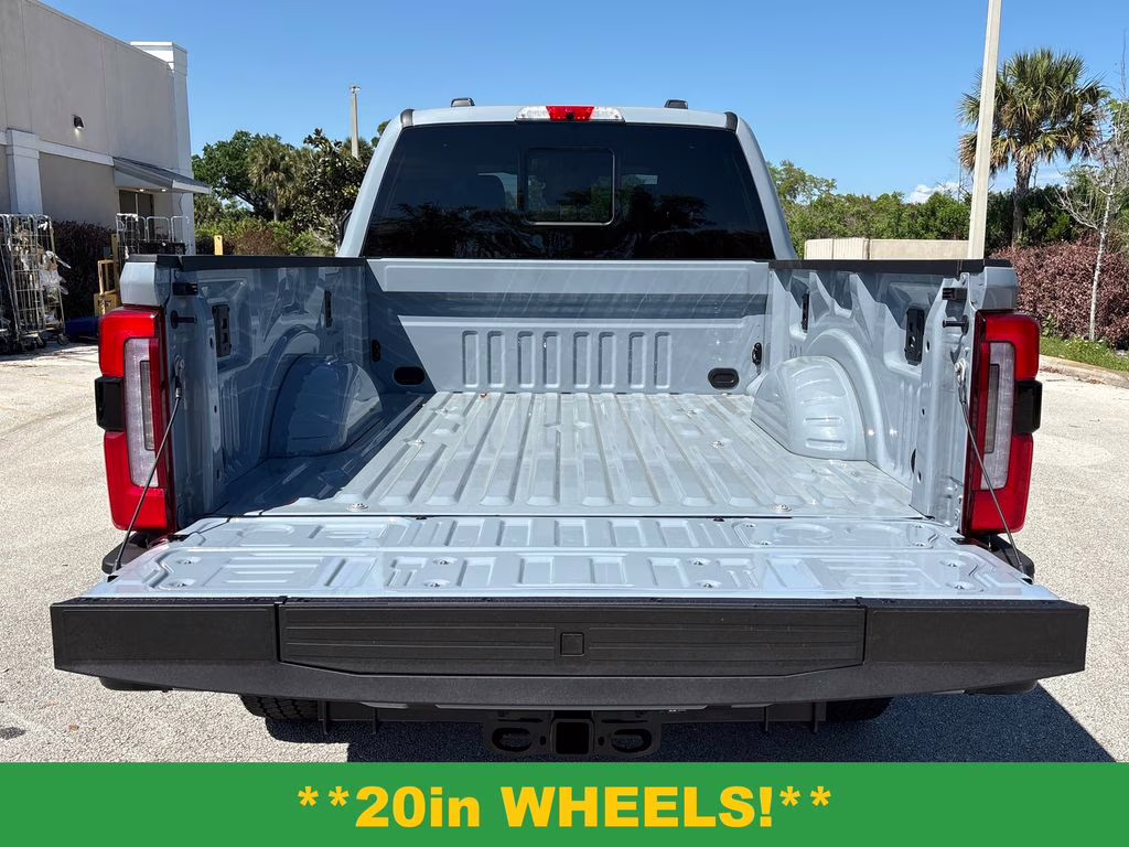 2026 Glacier Gray Metallic TriCoat Ford Super Duty F-350 SRW Platinum 4X4 Truck