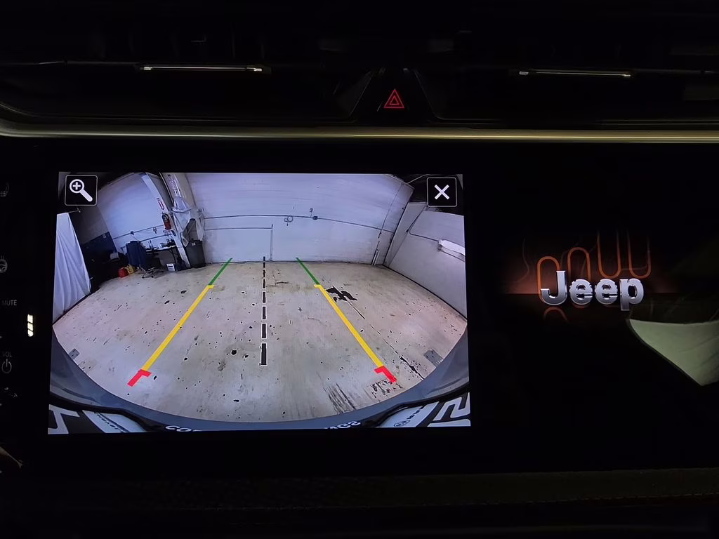 2026 Silver Zynith Clearcoat Jeep Cherokee Limited 4X4 SUV