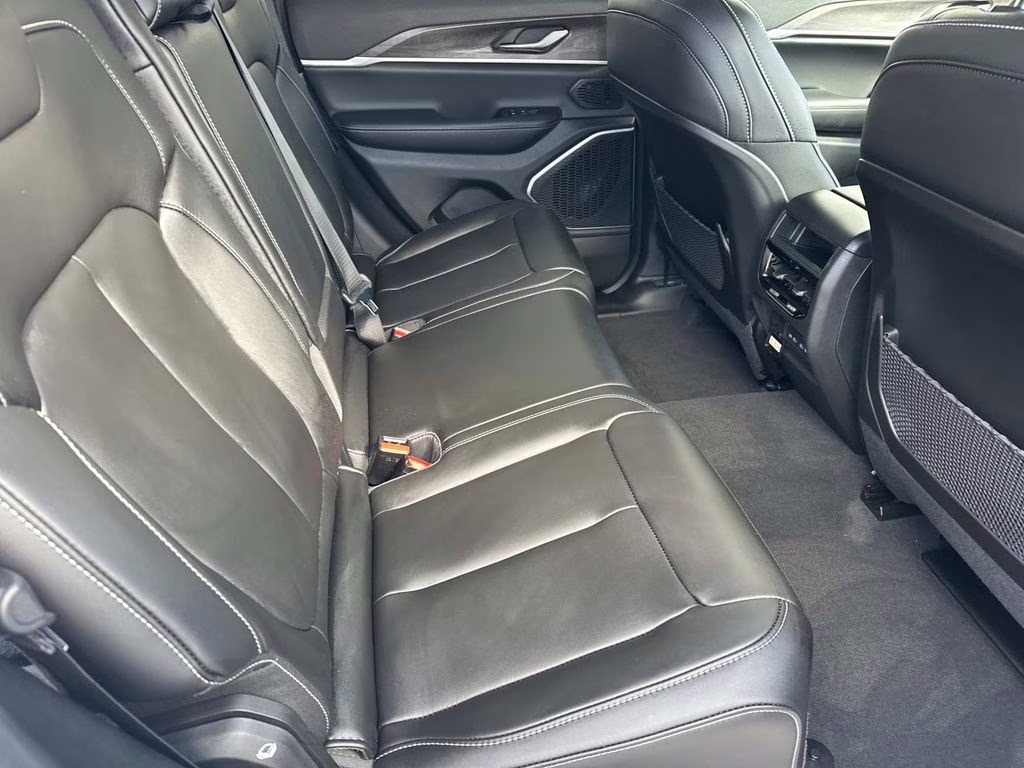 2026 Bright White Clearcoat Jeep Grand Cherokee Limited 4X4 SUV