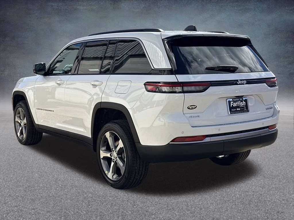 2026 Bright White Clearcoat Jeep Grand Cherokee Limited 4X4 SUV
