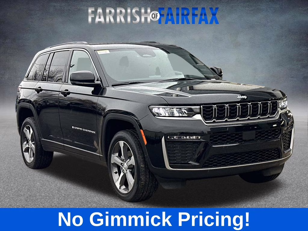 2026 Diamond Black Crystal Pearlcoat Jeep Grand Cherokee Limited 4X4 SUV