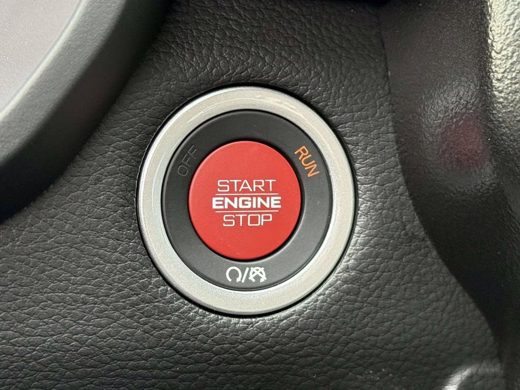 2026 Diamond Black Crystal Pearlcoat Ram 1500 RHO 4X4 Truck