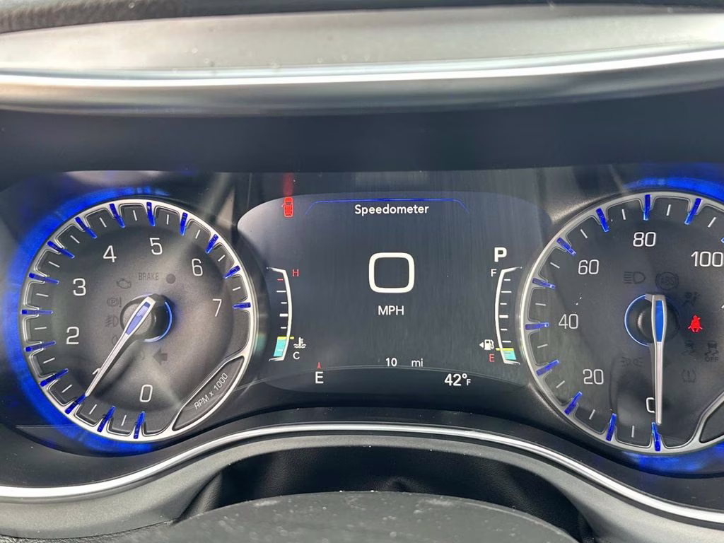 2026 Bright White Clearcoat Chrysler Pacifica Limited AWD Van