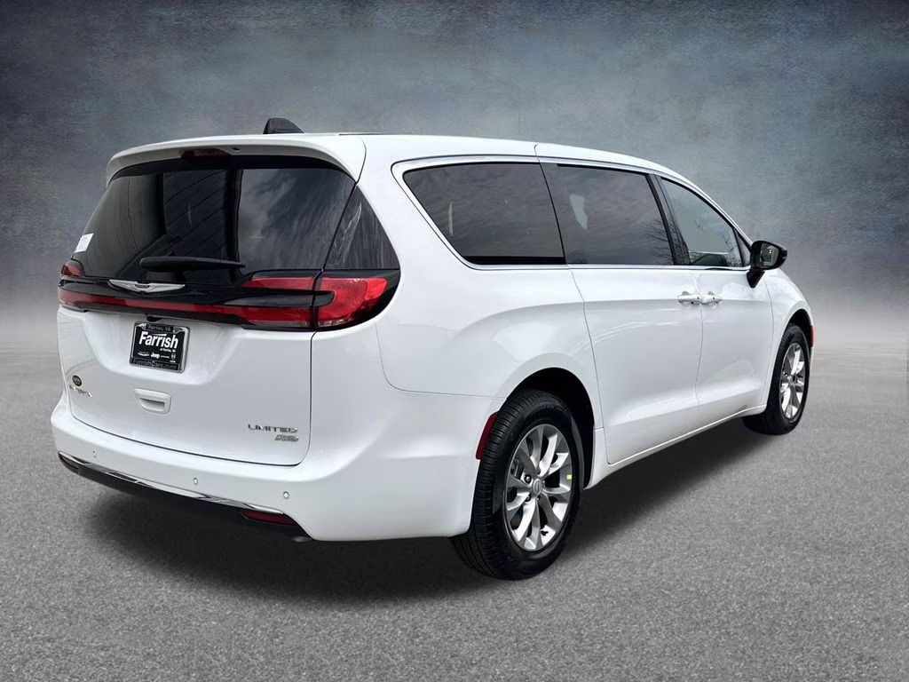 2026 Bright White Clearcoat Chrysler Pacifica Limited AWD Van