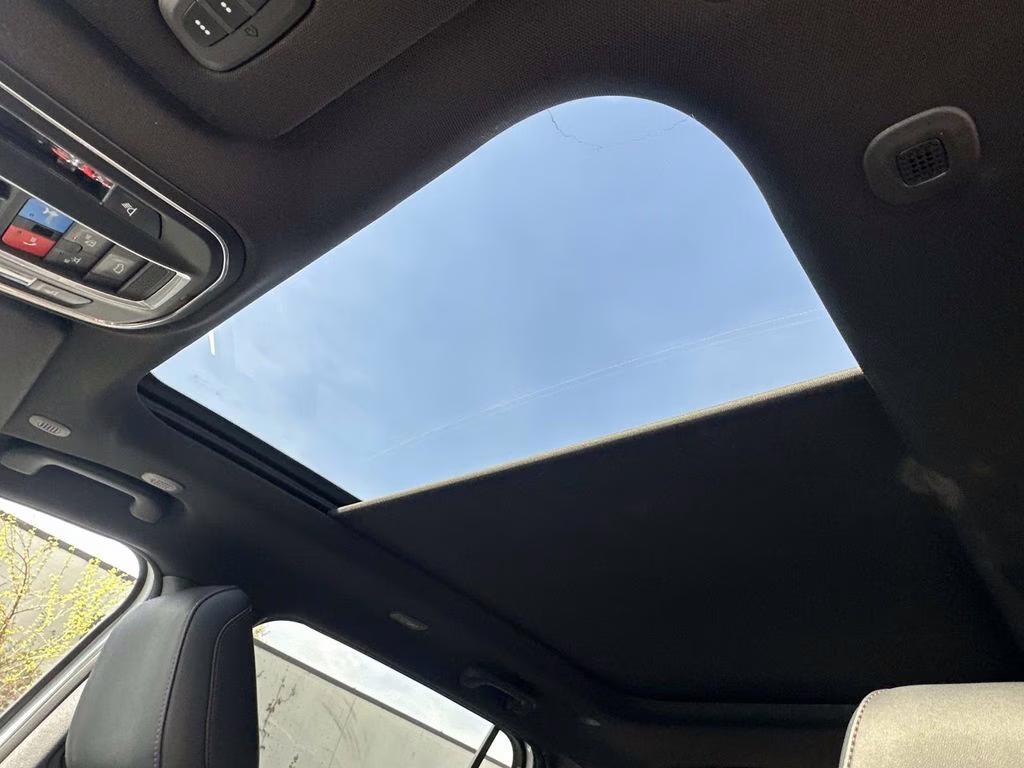 2026 Bright White Clearcoat Jeep Cherokee Limited 4X4 SUV