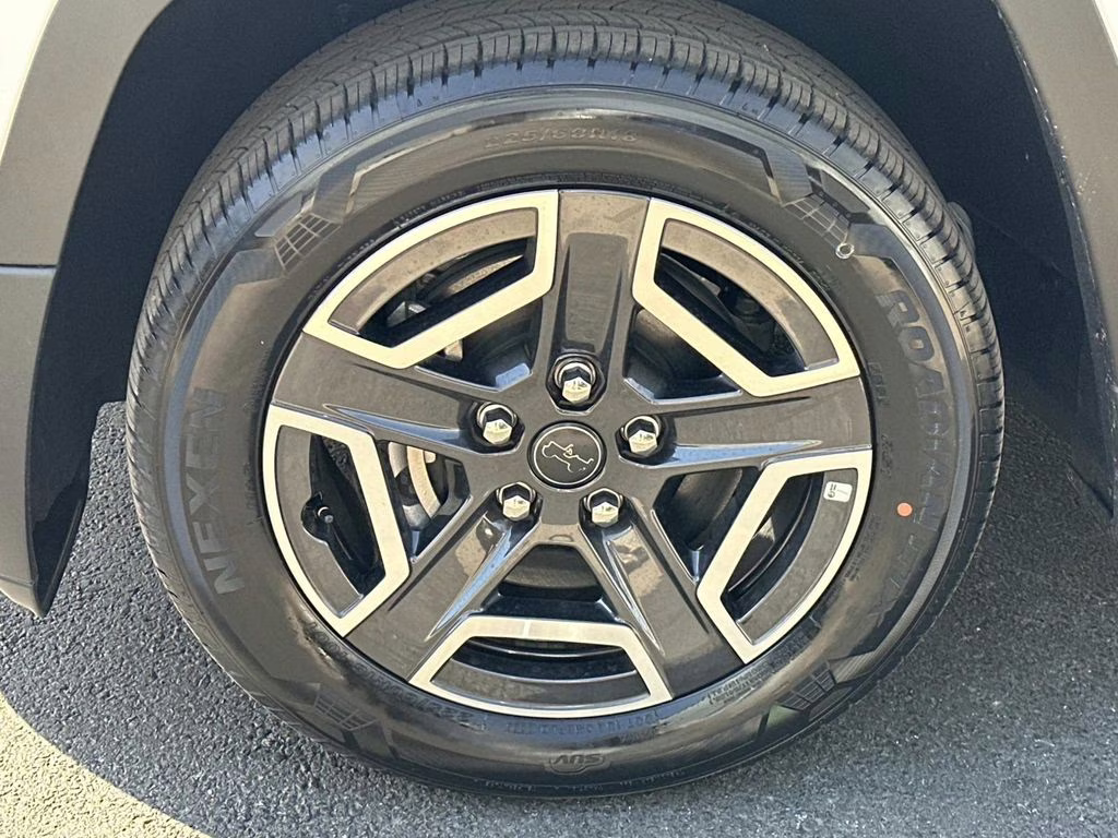 2026 Bright White Clearcoat Jeep Cherokee Limited 4X4 SUV