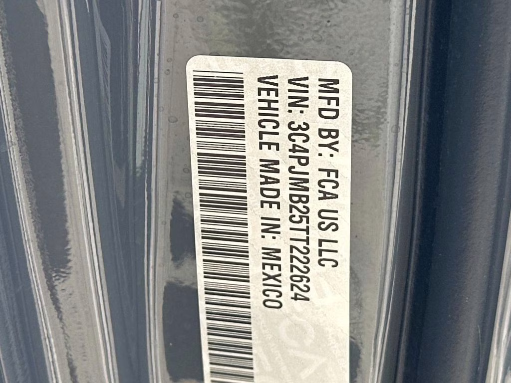 2026 Sting-Gray Clearcoat Jeep Cherokee Limited 4X4 SUV