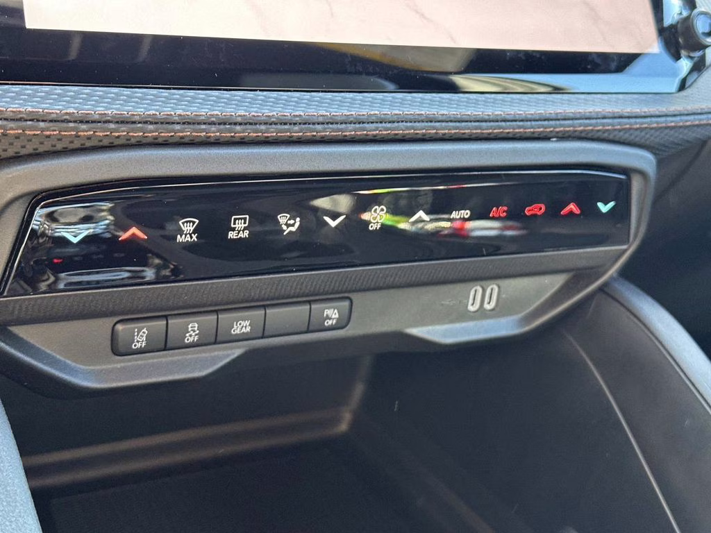 2026 Sting-Gray Clearcoat Jeep Cherokee Limited 4X4 SUV