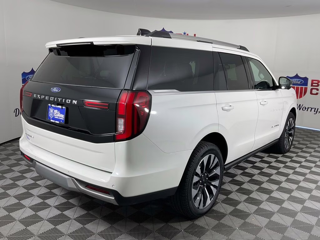 2026 White Metallic Ford Expedition Platinum 4X4 SUV