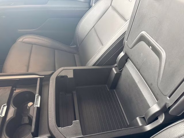 2024 Volcanic Red GMC Yukon Denali 4X4 SUV