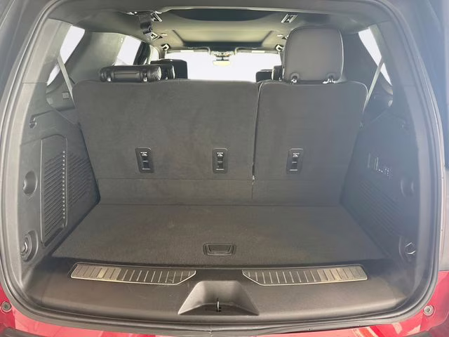 2024 Volcanic Red GMC Yukon Denali 4X4 SUV