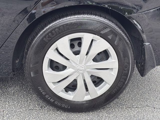 2025 Super Black Metallic Nissan Versa 1.6 S FWD Sedan