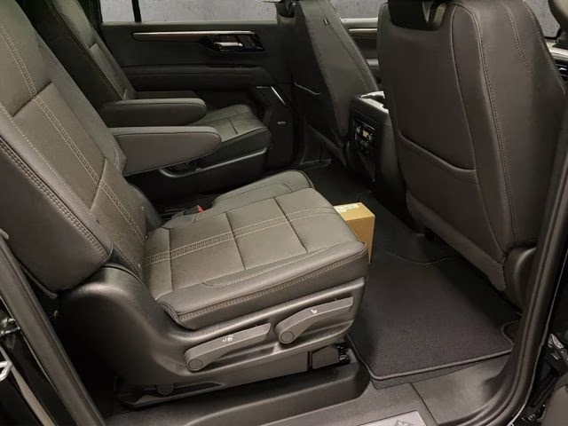 2026 Black Chevrolet Suburban High Country 4X4 SUV
