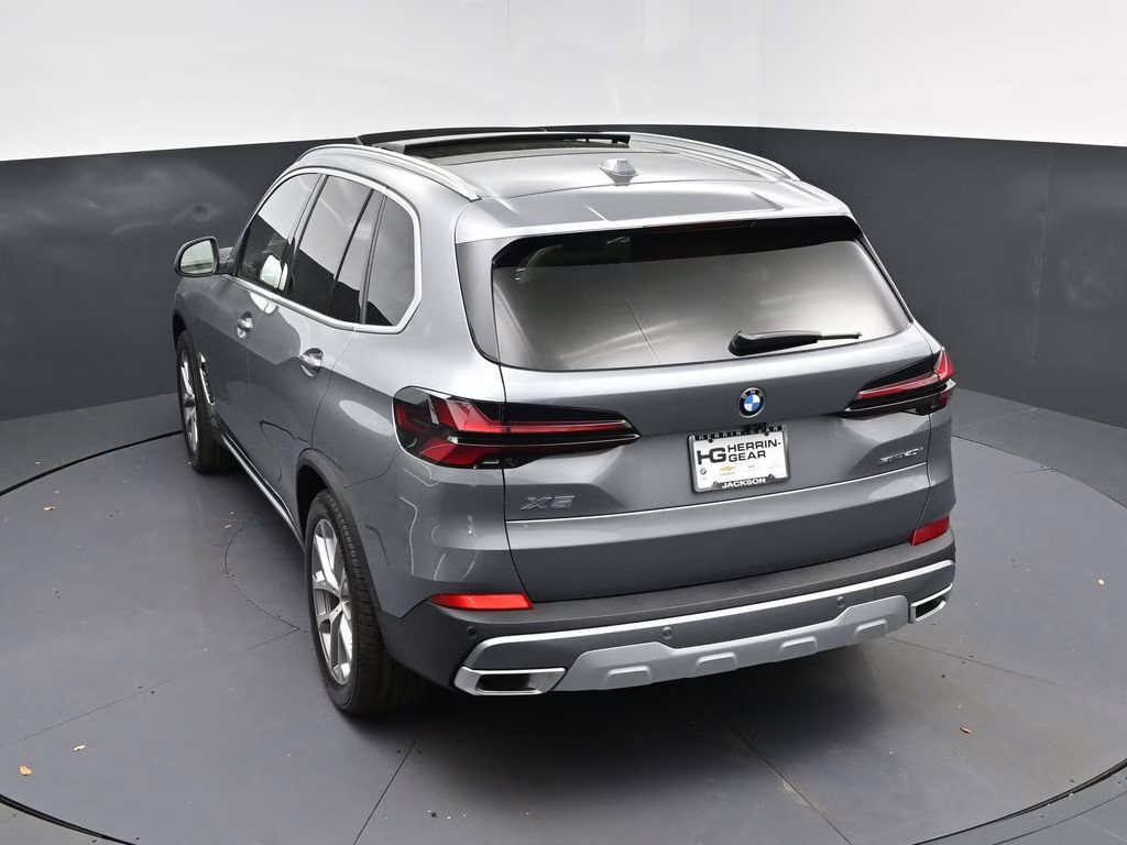 2026 Skyscraper Grey Metallic BMW X5 sDrive40i RWD SUV