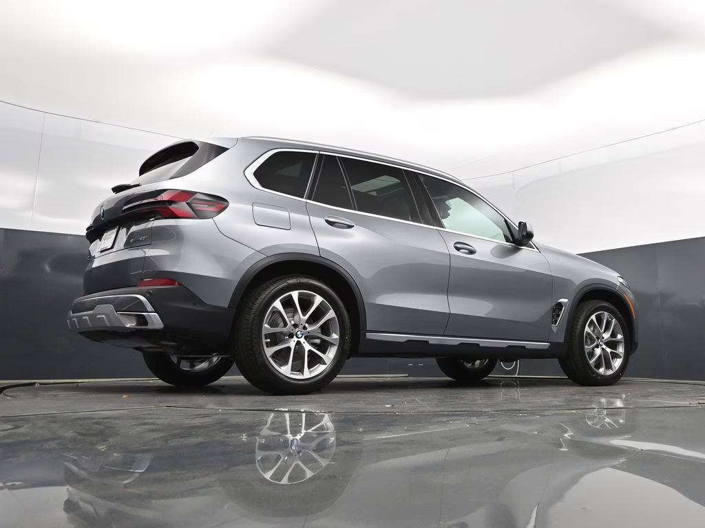 2026 Skyscraper Grey Metallic BMW X5 sDrive40i RWD SUV