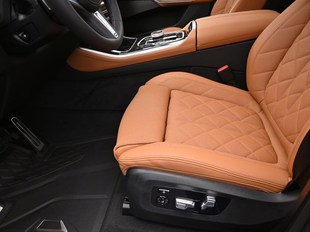 2026 Mineral White Metallic BMW X5 M60i AWD SUV