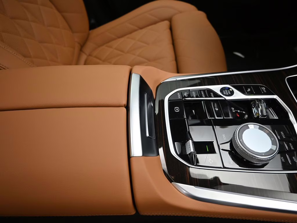 2026 Mineral White Metallic BMW X5 M60i AWD SUV
