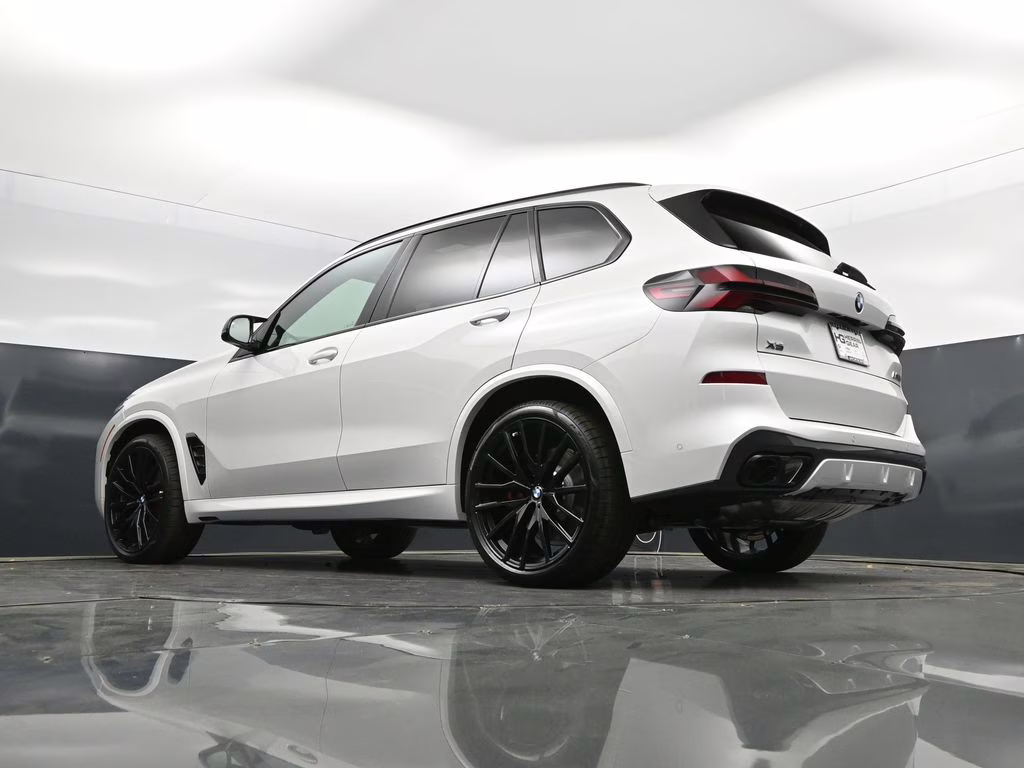 2026 Mineral White Metallic BMW X5 M60i AWD SUV