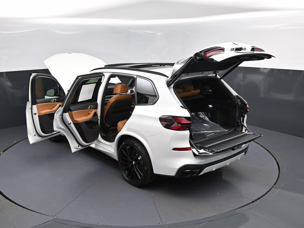 2026 Mineral White Metallic BMW X5 M60i AWD SUV