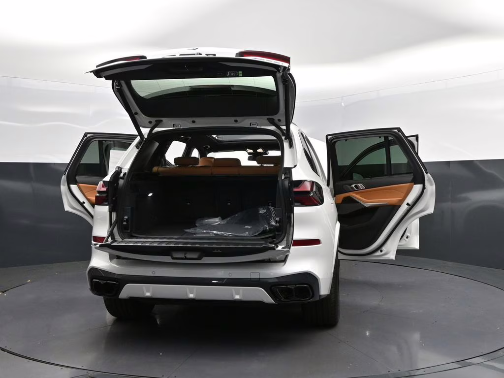 2026 Mineral White Metallic BMW X5 M60i AWD SUV